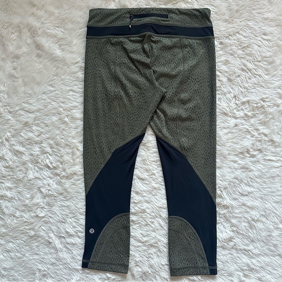 Lululemon Leggings Run: Inspire Crop II *Full-On Luxtreme (Mesh) Green Black 6 - Picture 4 of 13